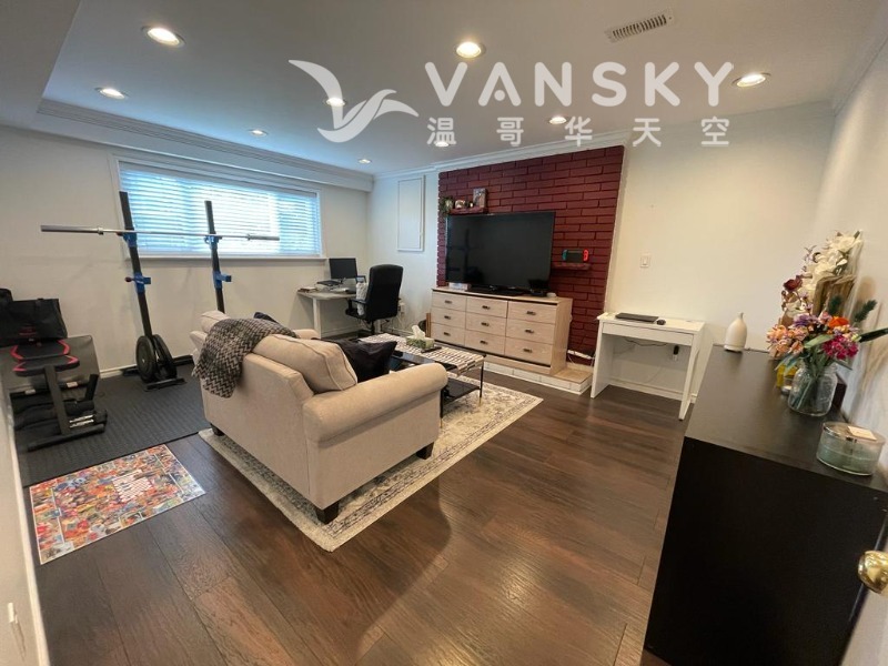 250804205840_Living room.jpeg